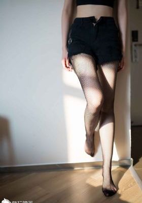 石原莉奈为了老了公和老头出_蓝光手机在线观看